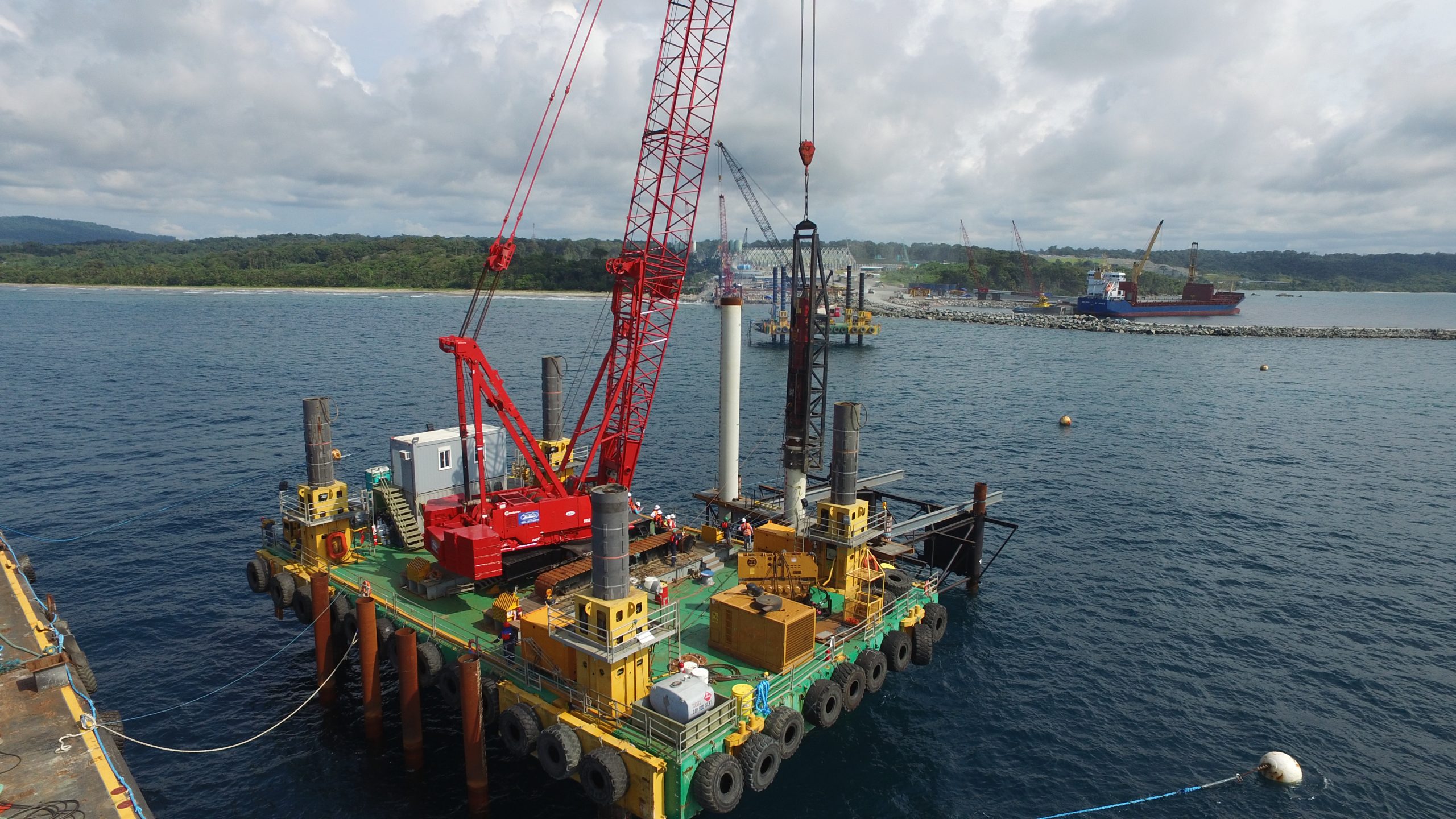 modular jack up barge working on piledriving project
