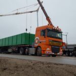 Combifloat modular modules loaded on trucks