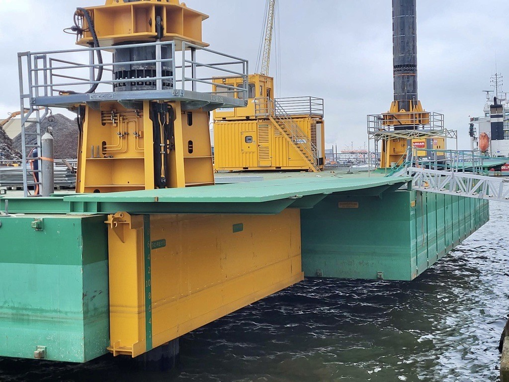 Balcony On Modular Jack Up Barge Combifloat Balcony On Modular Jack Up Barge Combifloat