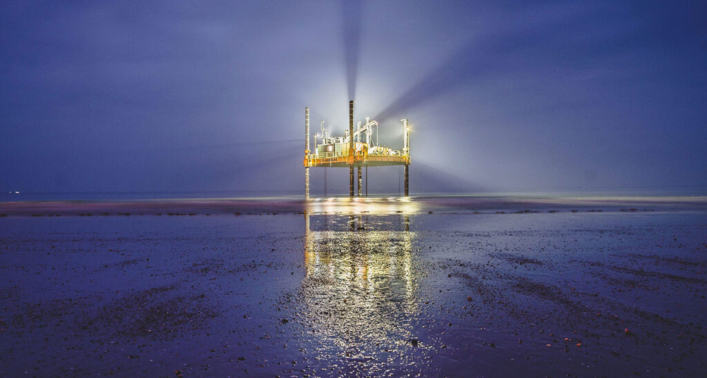 C5 jack up for geotechnical works in surf area