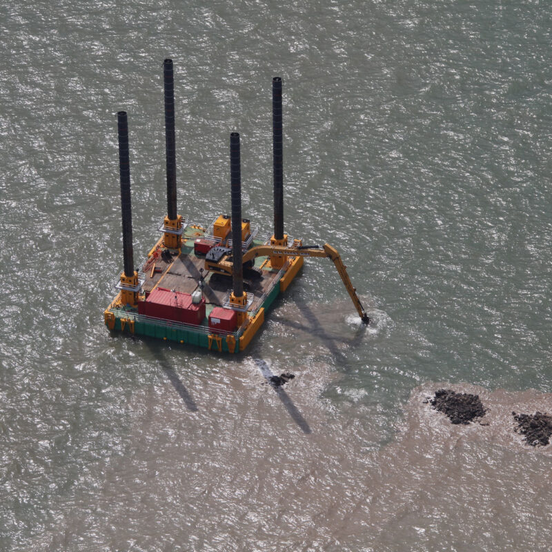 Modular Combifloat C5 self elevating platform with excavator
