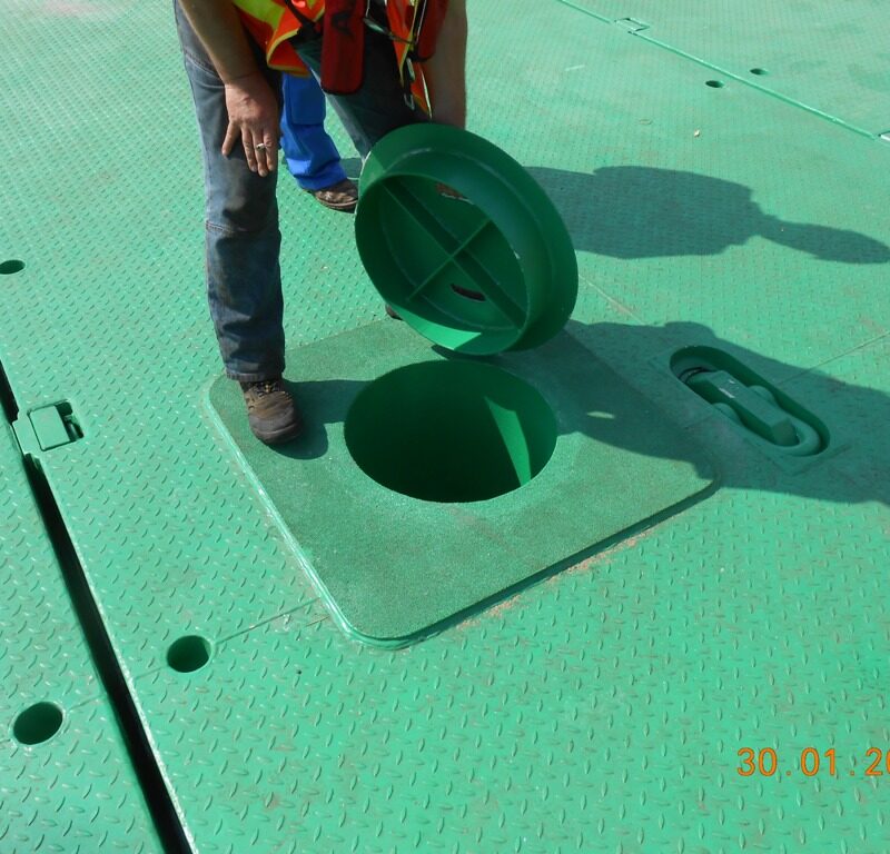 Drill slot with cover