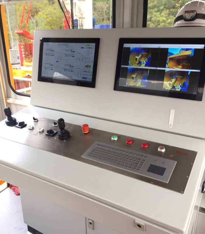 Central control system Combifloat modular jack up barge