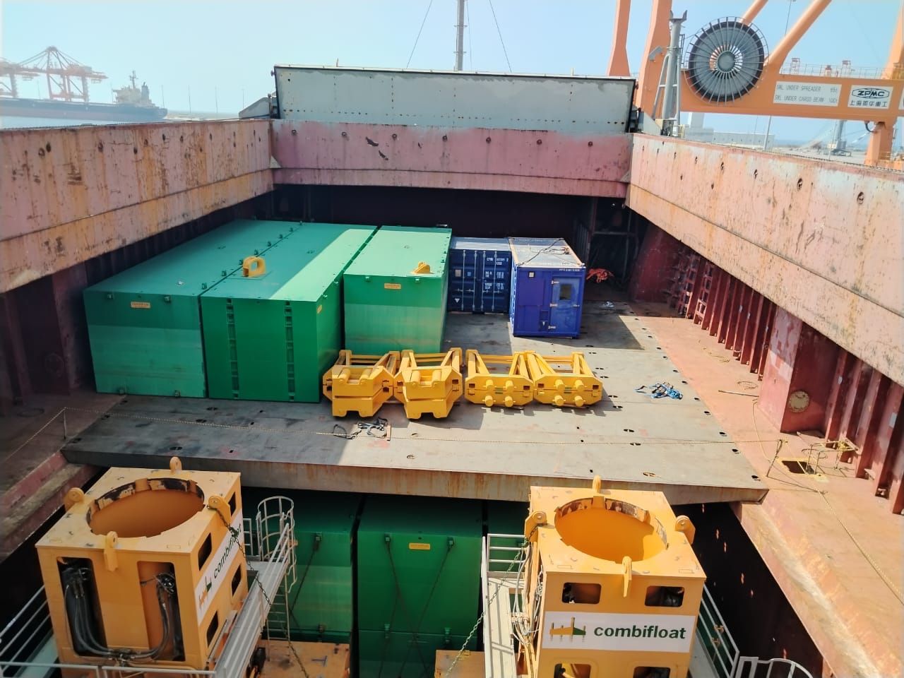 C9 jackup SEP in breakbulk ship